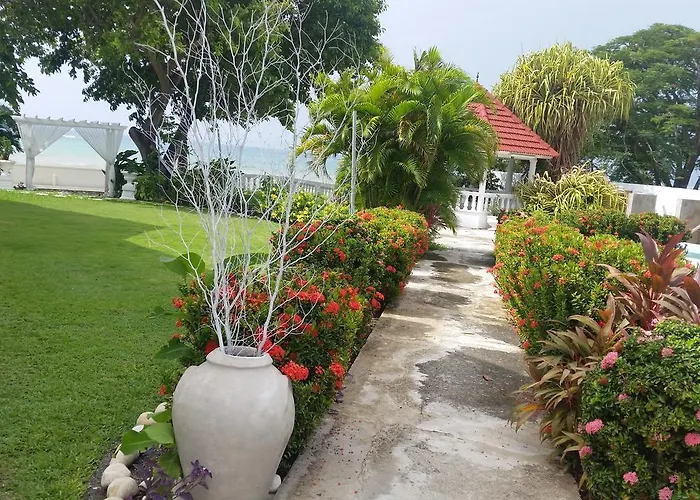 Whispering Bamboo Cove Resort
